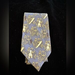Dunhuang Shanghai Superior Blue Tie
